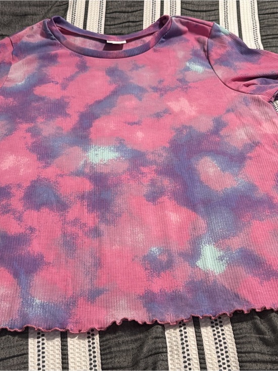 LuLaRoe Tops - LuLaRoe Pink Purple Tie-Dye Short Sleeve Tee